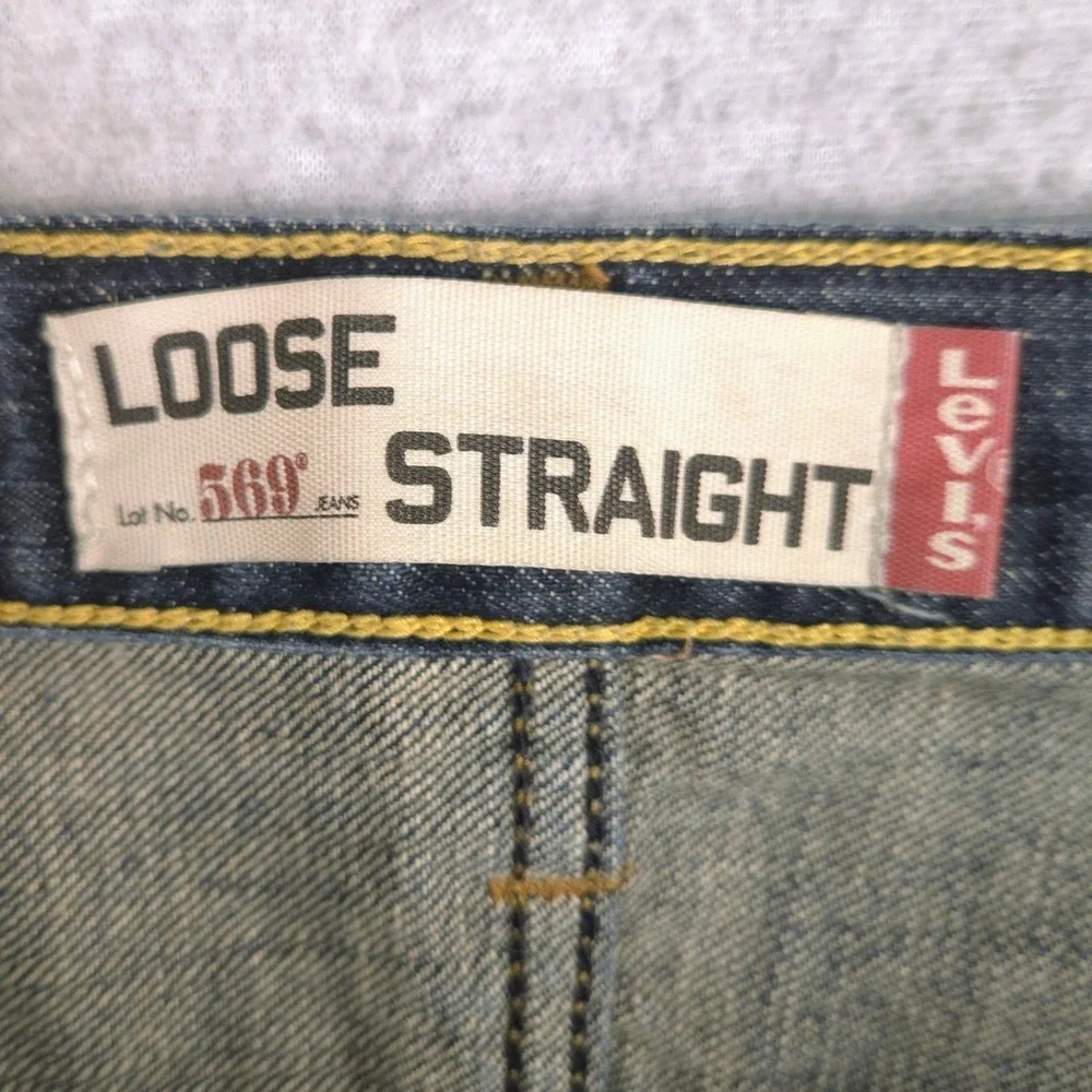 Levis levis 569